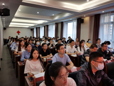 扶風(fēng)縣舉辦2021年新招錄公務(wù)員（選調(diào)生）“入職第一課”培訓(xùn)班，開(kāi)啟職業(yè)生涯新征程